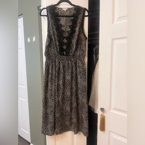 Women’s Animal Print V-Neck Sleeveless Dress. Size L.